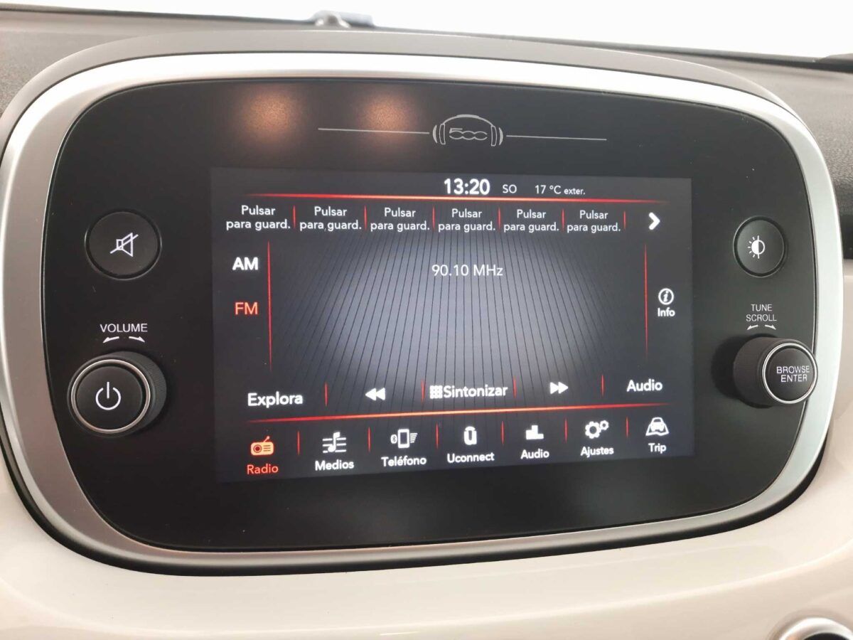 Fiat 500x urban 110 cv gasolina de km 0 pantalla