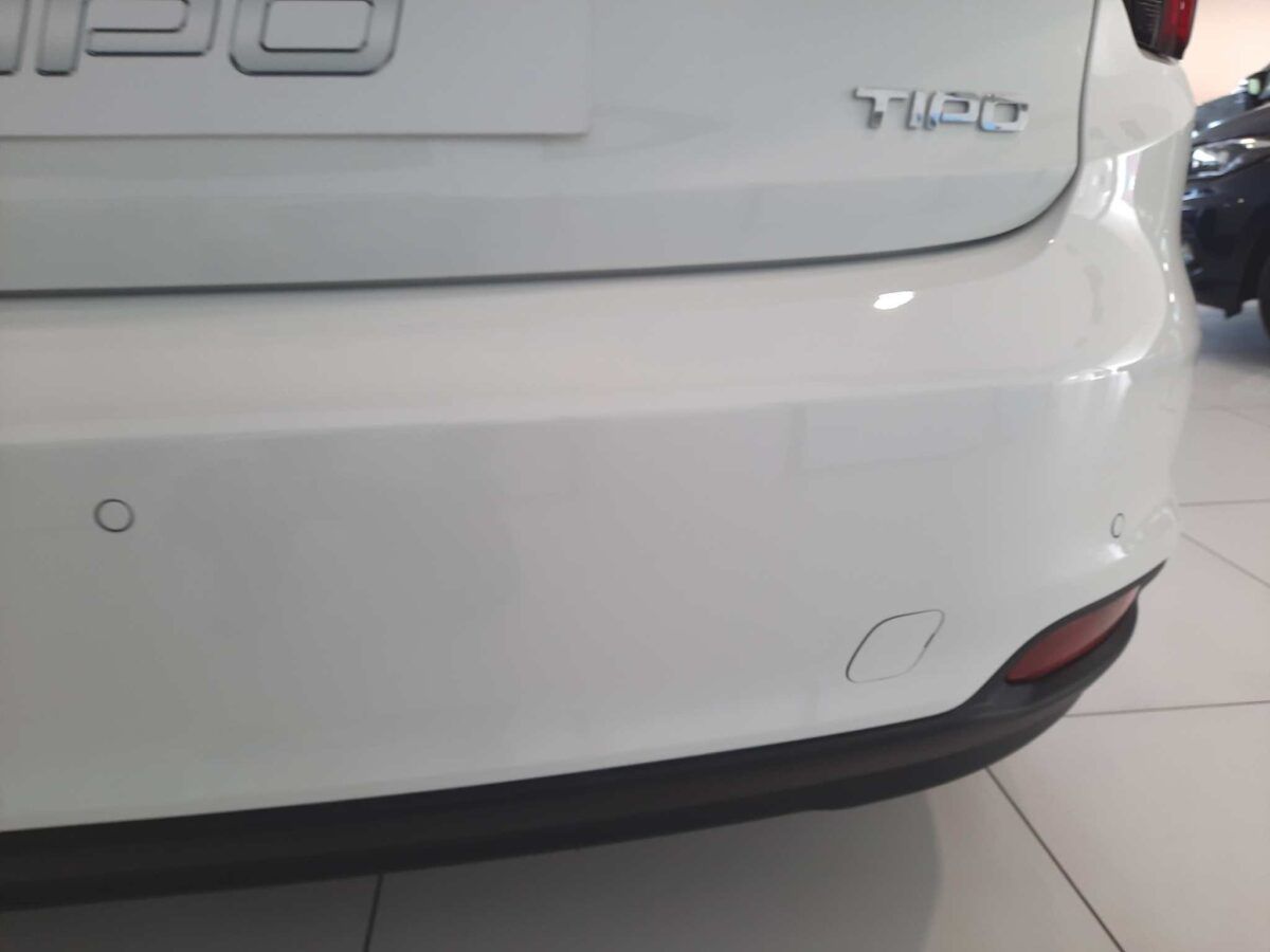 Fiat tipo 5 puertas 1.4 95 cv gasolina de km0 en color blanco