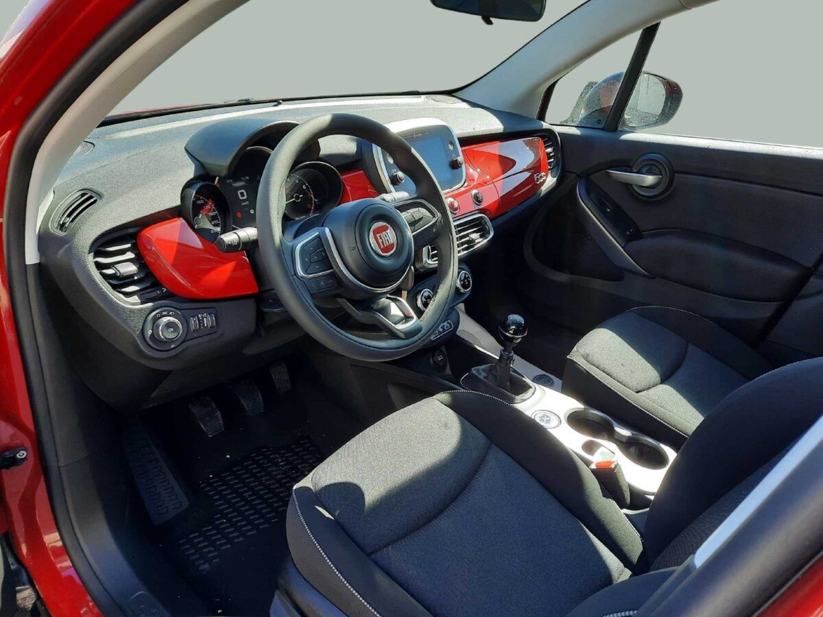 Fiat 500x 1.0 120 cv urban con motor gasolina de km0 en color rojo