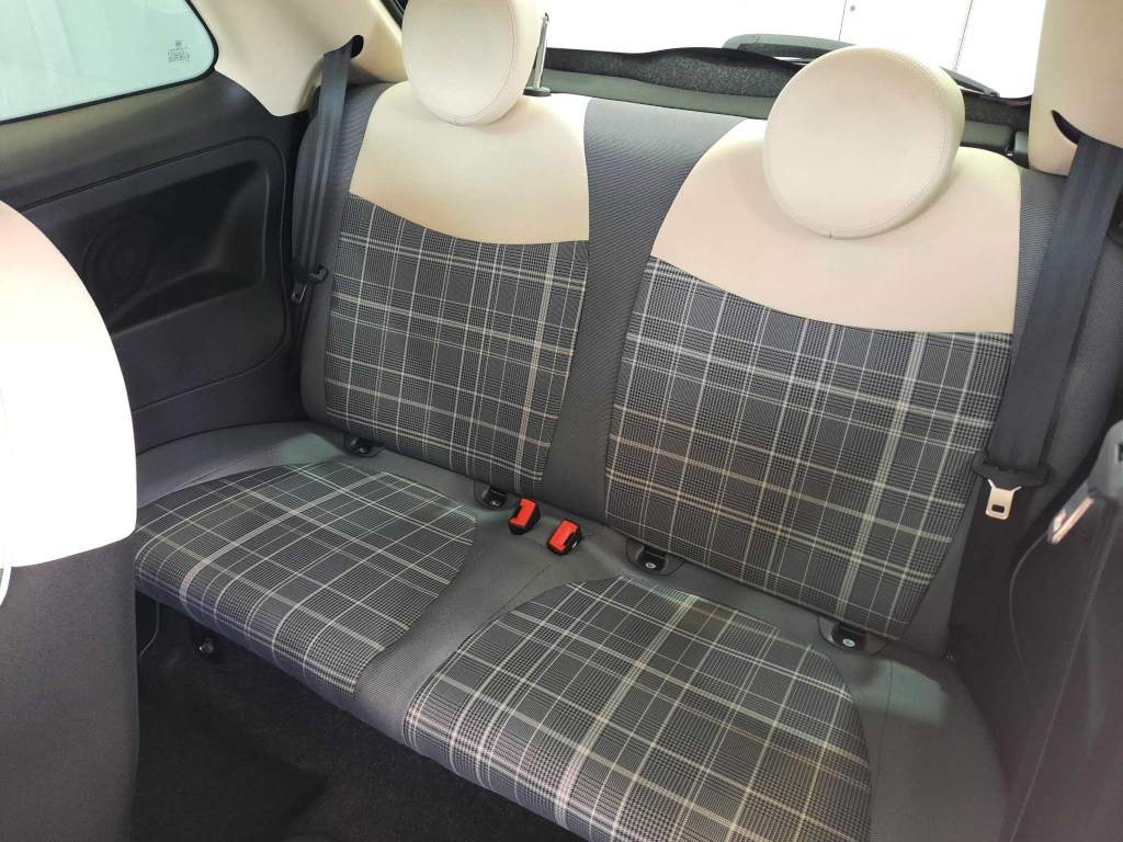 Fiat 500 de ocasión 1.2 69 cv acabado lounge gasolina, interior
