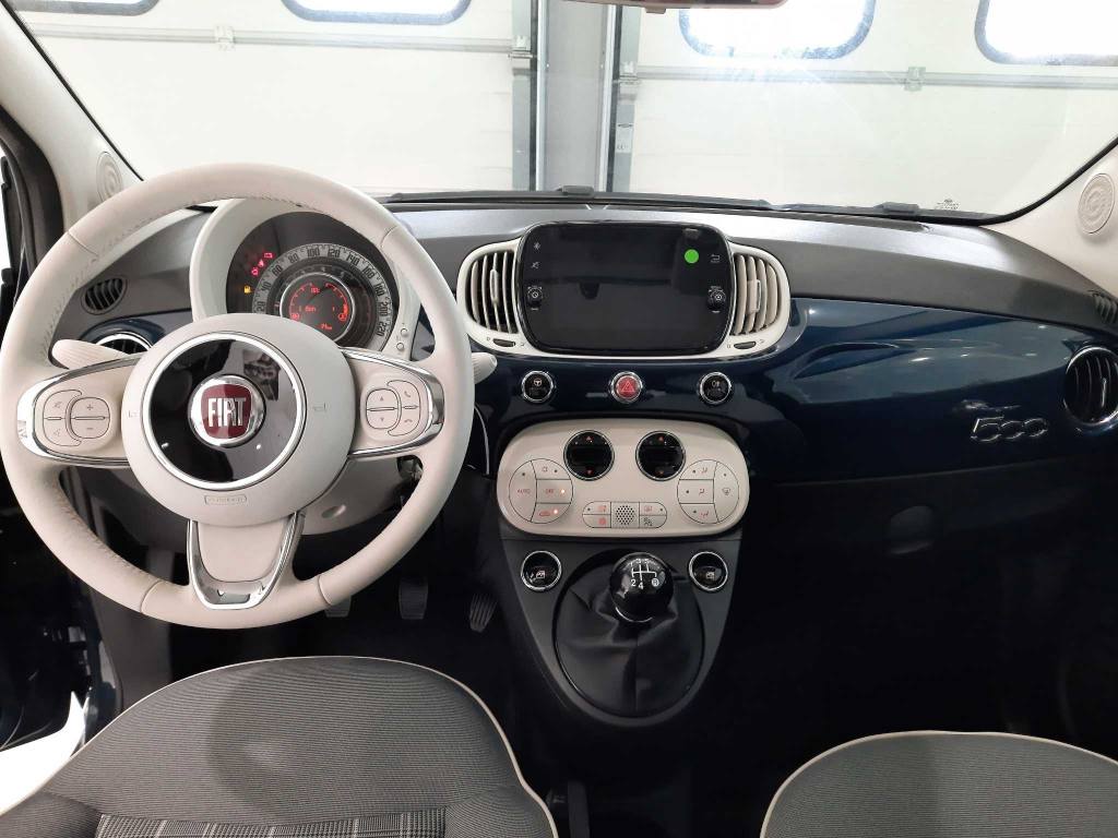 Fiat 500 de ocasión 1.2 69 cv acabado lounge gasolina salpicadero