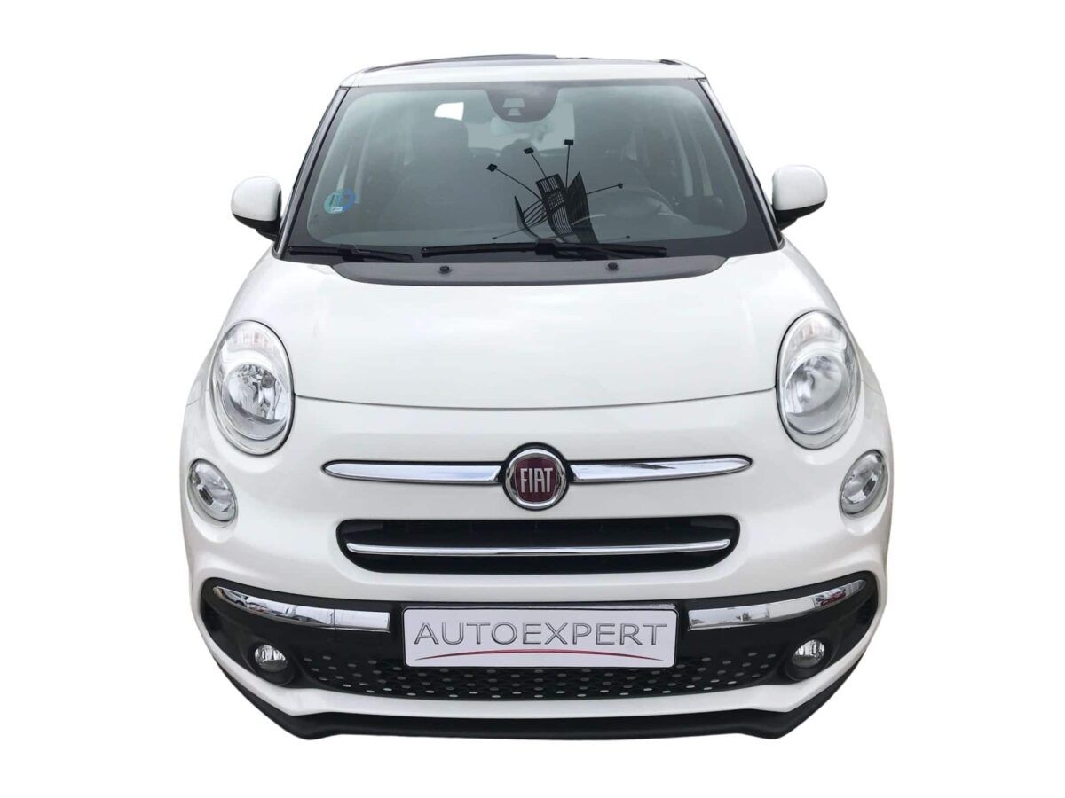 Morro de Fiat 500L GLP Lounge en color blanco