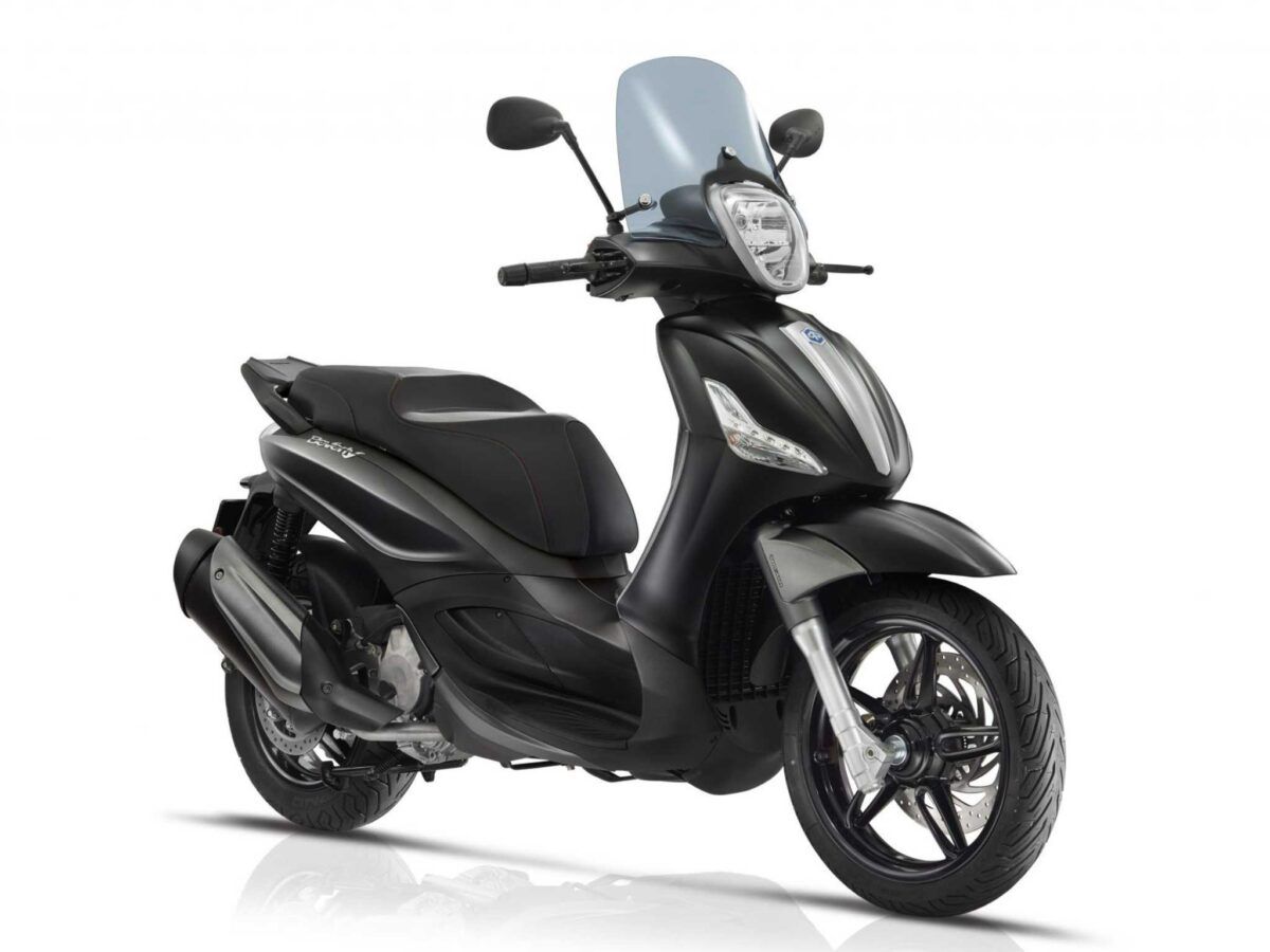 Piaggio Beverly 350 st en color negro, nueva