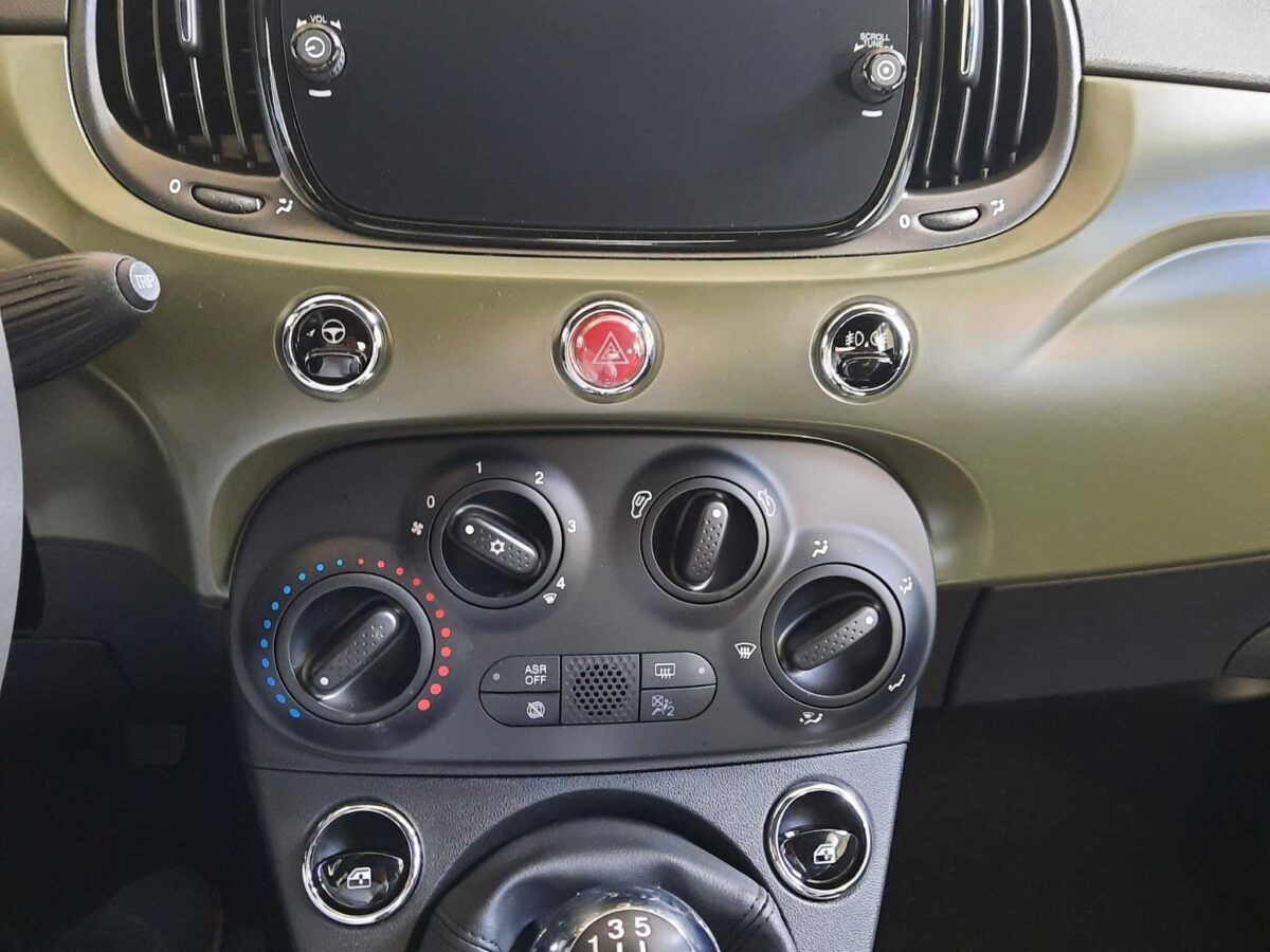 Fiat 500 híbrido sport 1.0 con 70 cv de km0 en color verde