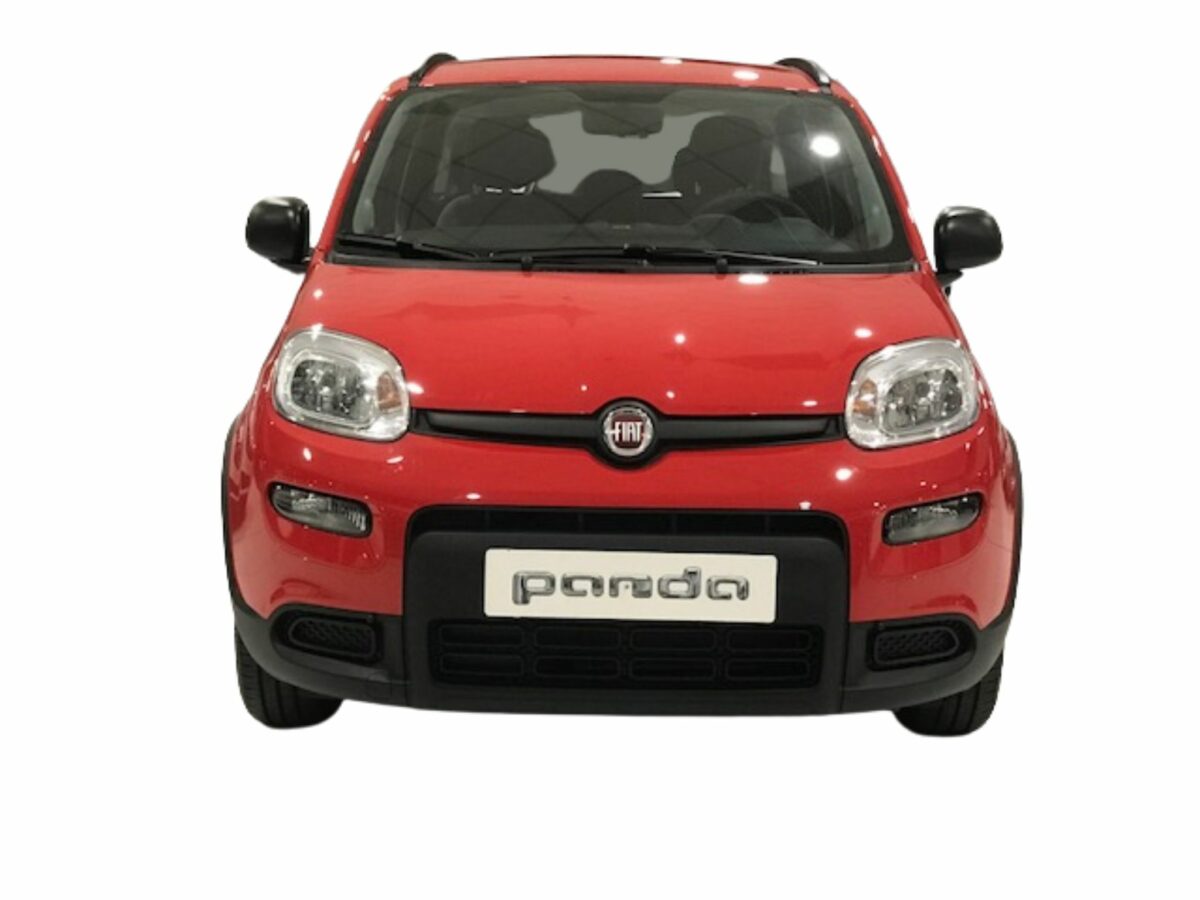 Fiat Panda híbrido 1.0 70 cv city life en color rojo de km0
