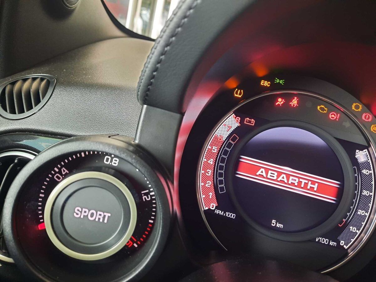 ABARTH 595 1.4T 165CV MONSTER ENERGY YAMAHA km0