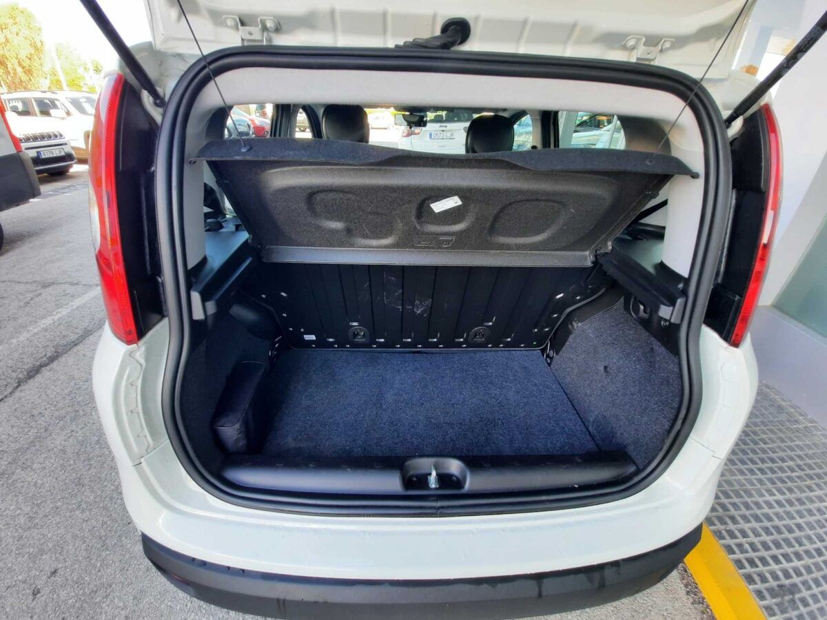 FIAT PANDA 1.2 69CV LOUNGE GLP híbrido