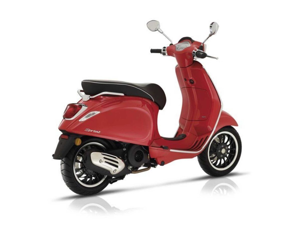 Vespa Sprint 125 e4 en color rojo nueva