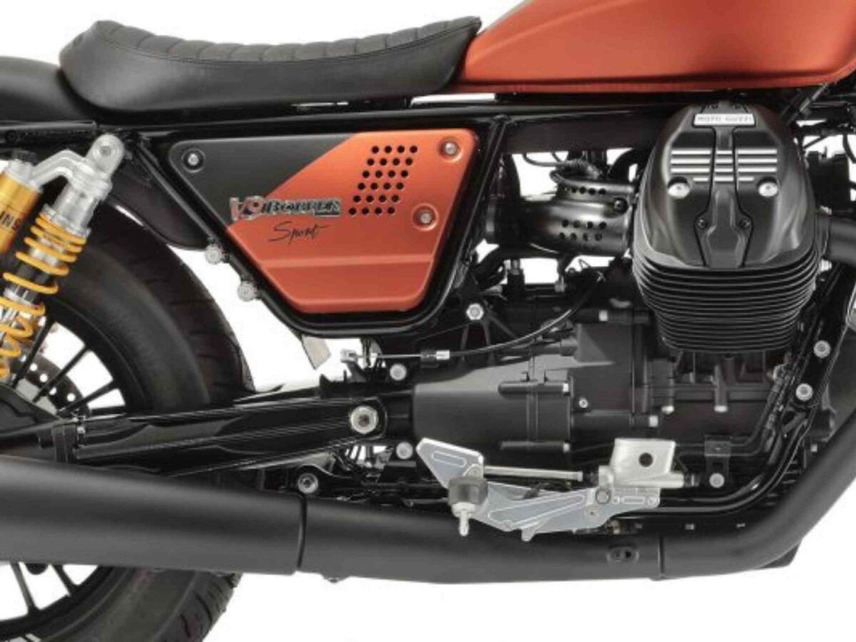 Moto Guzzi V9 euro 4 sport arancio