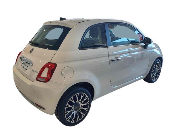 Fiat 500 híbrido Dolcevita 1.0 70 cv nuevo en color blanco