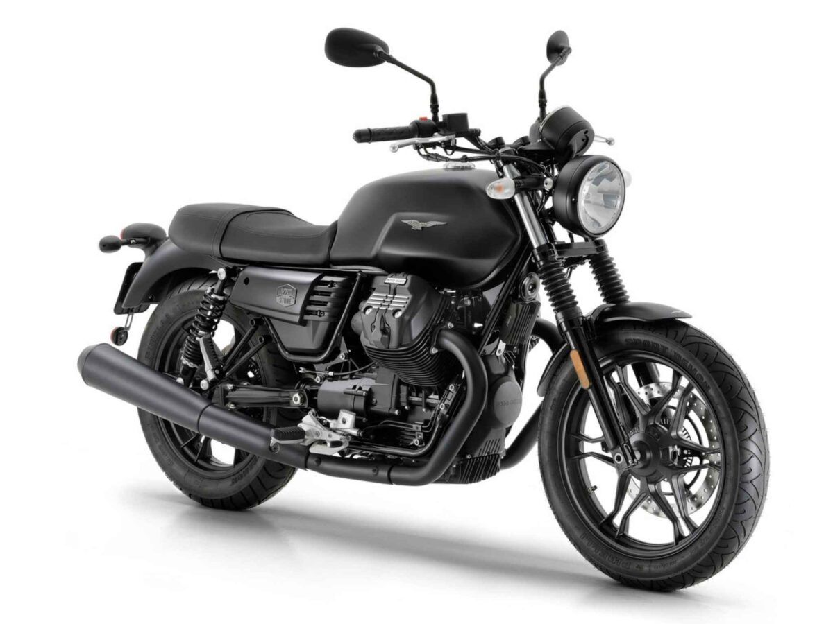 Moto Guzzi V7 III negra euro 4 en oferta