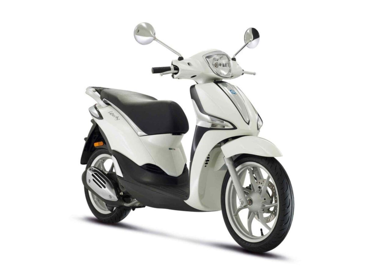 Piaggio Liberty 50 euro 5 de 2021 en blanca