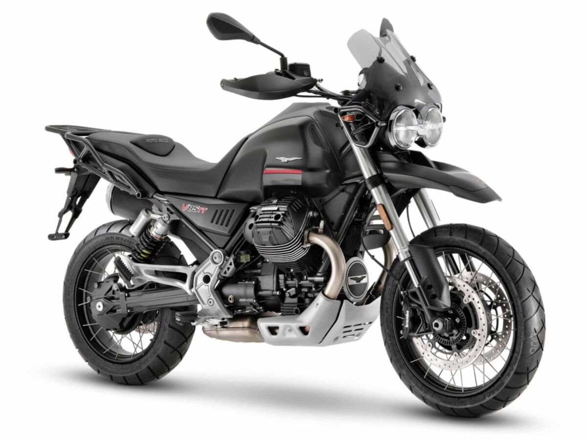 Moto Guzzi V85 TT negra de 2021
