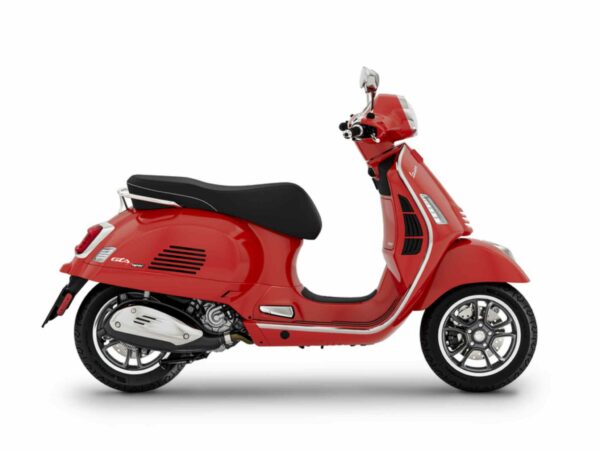 new vespa GTS super 300 roja 2023 mas little italy